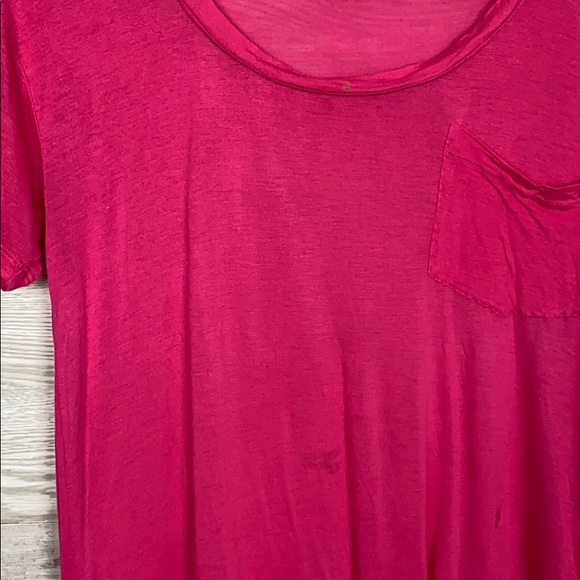 Express Hot Pink Tee Shirt - Picture 2 of 7
